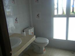 Pranee Beach Bungalows