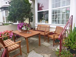 The Warwick Southport