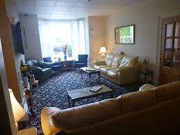 The Warwick Southport