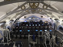 The Warwick Southport