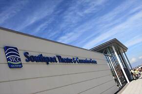 The Warwick Southport