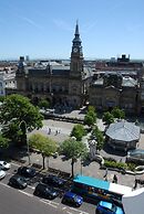 The Warwick Southport