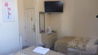 The Warwick Southport