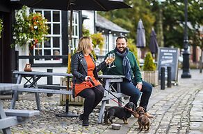 The Warwick Southport