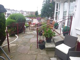 The Warwick Southport