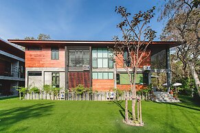 Stucco Loft Residency