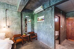 Stucco Loft Residency