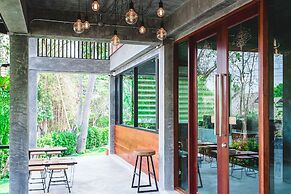 Stucco Loft Residency