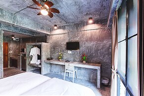 Stucco Loft Residency