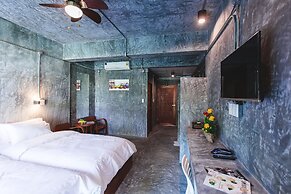 Stucco Loft Residency