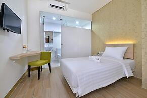 Whiz Hotel Falatehan Jakarta
