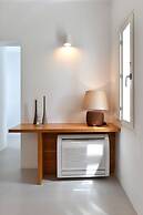 Thiro Villas Santorini