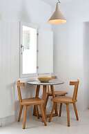 Thiro Villas Santorini