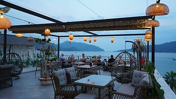 Cle Beach Boutique Hotel