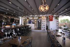 Cle Beach Boutique Hotel