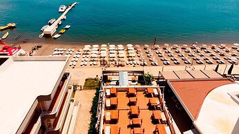 Cle Beach Boutique Hotel