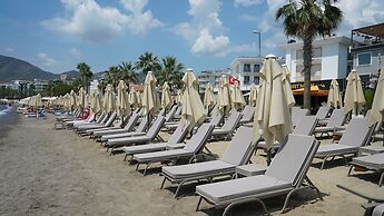 Cle Beach Boutique Hotel