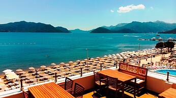 Cle Beach Boutique Hotel