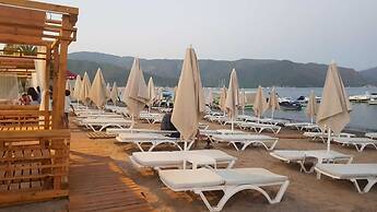 Cle Beach Boutique Hotel