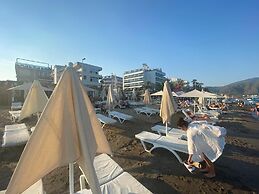 Cle Beach Boutique Hotel