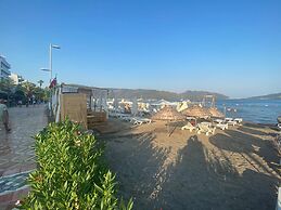 Cle Beach Boutique Hotel