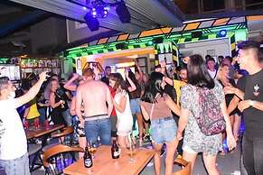 Cle Beach Boutique Hotel