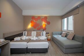Casual Kubic Athens Hotel