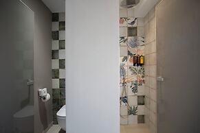 Casual Kubic Athens Hotel