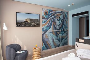 Casual Kubic Athens Hotel