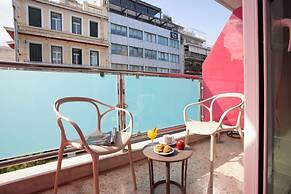 Casual Kubic Athens Hotel