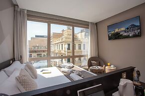 Casual Kubic Athens Hotel
