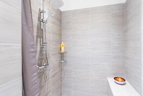 happy home Budapest JOY