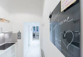 happy home Budapest JOY