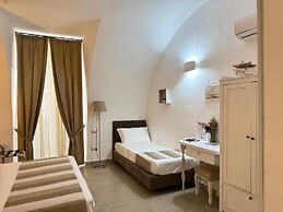 Chiaia Suites