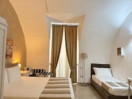 Chiaia Suites