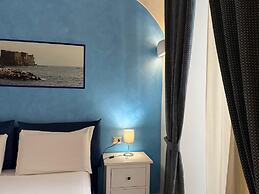 Chiaia Suites