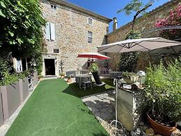 Hotel le Manoir du Raveyron