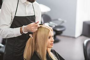 Park Inn by Radisson Kyiv Troyitska