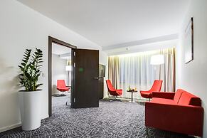Park Inn by Radisson Kyiv Troyitska