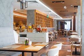 Park Inn by Radisson Kyiv Troyitska