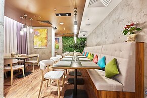 Park Inn by Radisson Kyiv Troyitska