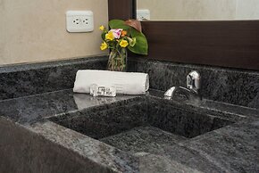 Hotel La Ría Playas