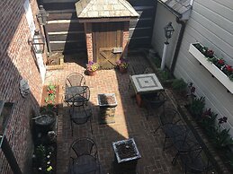 Spread Eagle Tavern and Inn