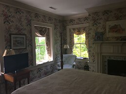 Spread Eagle Tavern and Inn