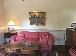 Spread Eagle Tavern and Inn