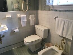 Spread Eagle Tavern and Inn