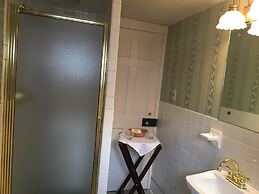 Spread Eagle Tavern and Inn