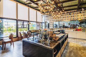 The Borrman Hotel Kunming KMG