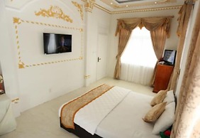 Queen Hotel Nha Trang
