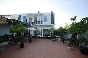 Basil Homestay and Hostel